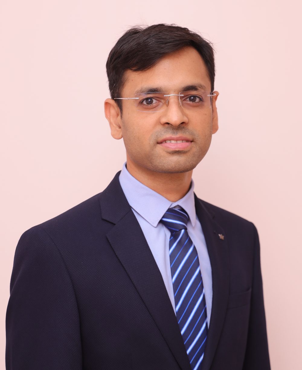 Portrait of Dr. Arun Gangadhar, interventional pulmonologist in Coimbatore